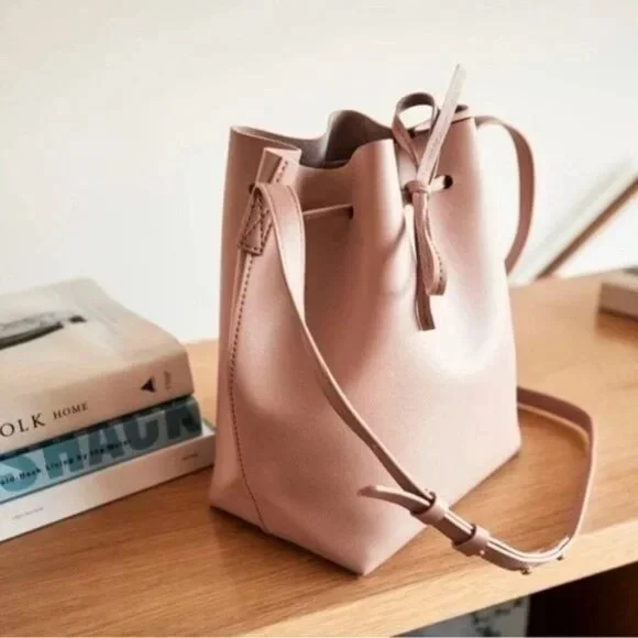 NWT Kayla + Ava | Women’s dusty rose crossbody bow tie bucket bag, vegan leather - Picture 8 of 11